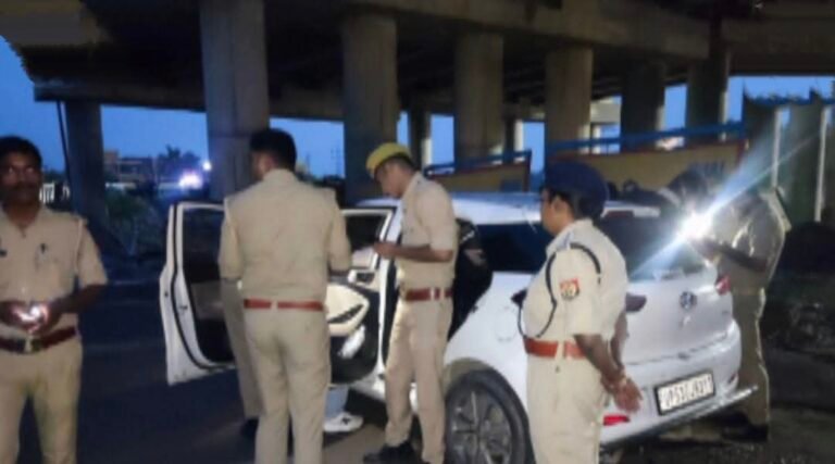 यातायात नियमों की अनदेखी करने वाले वाहन चालकों के खिलाफ महराजगंज पुलिस ने जनपदभर में सघन चेकिंग अभियान चलाकर की कार्रवाई