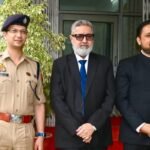 न्यायमूर्ति प्रवीण कुमार गिरी के महराजगंज प्रथम आगमन पर डीएम-एसपी ने किया भव्य स्वागत