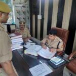 क्षेत्राधिकारी सदर अंकुर गौतम ने बुधवार को थाना भिटौली का अर्धवार्षिक निरीक्षण किया निरीक्षण के दौरान उन्होंने थाना परिसर की व्यवस्थाओं का जायजा लेते हुए दिये आवश्यक निर्देश
