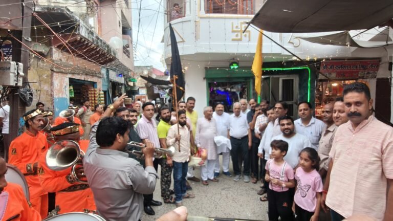 श्रीरामध्वज शोभायात्रा के साथ हुआ रामलीला मंचन का आयोजन