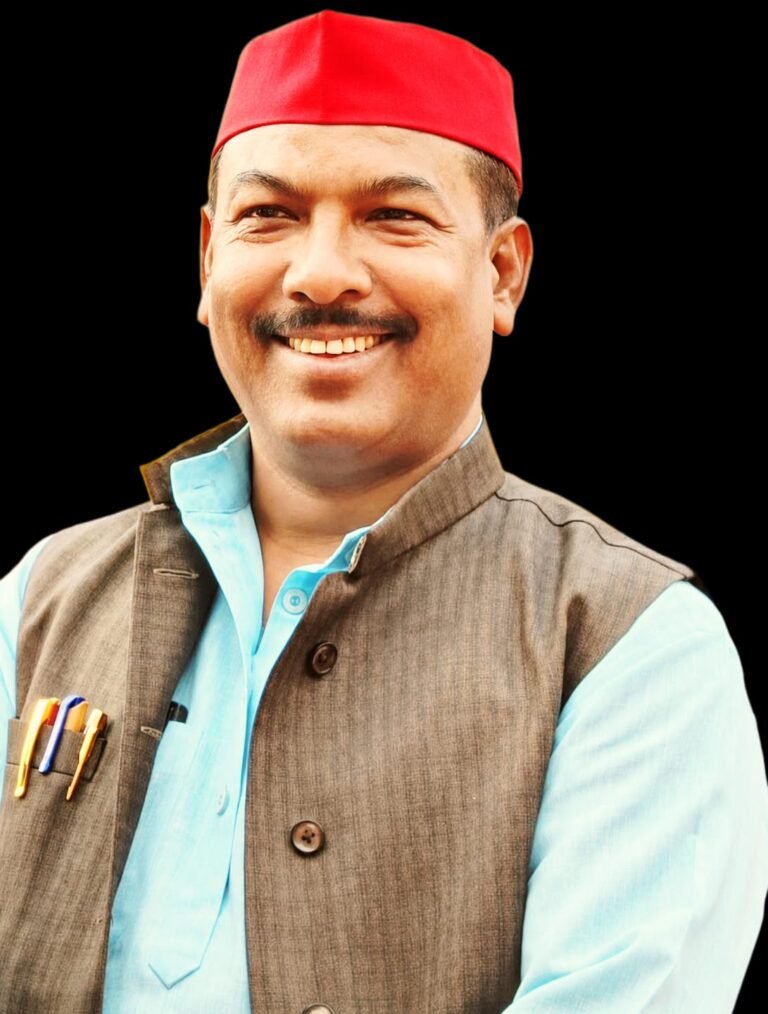 शाही किले का नाम बदलना ऐतिहासिक विरासत से खिलवाड़ : आरिफ हबीब