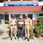 कोतवाली ज्वालापुर* *ऑपरेशन प्रहार के तहत नशा तस्करों पर ज्वालापुर पुलिस का प्रहार*