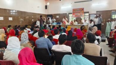 मुरादाबाद के कुंदरकी में 210 परिवारों को मिले राशन कार्डः विधायक ने पात्र गृहस्थी कार्ड वितरित किए 17 मुरादाबाद के कुंदरकी में 210 परिवारों को मिले राशन कार्डः विधायक ने पात्र गृहस्थी कार्ड वितरित किए - MORADABAD, उत्तर प्रदेश