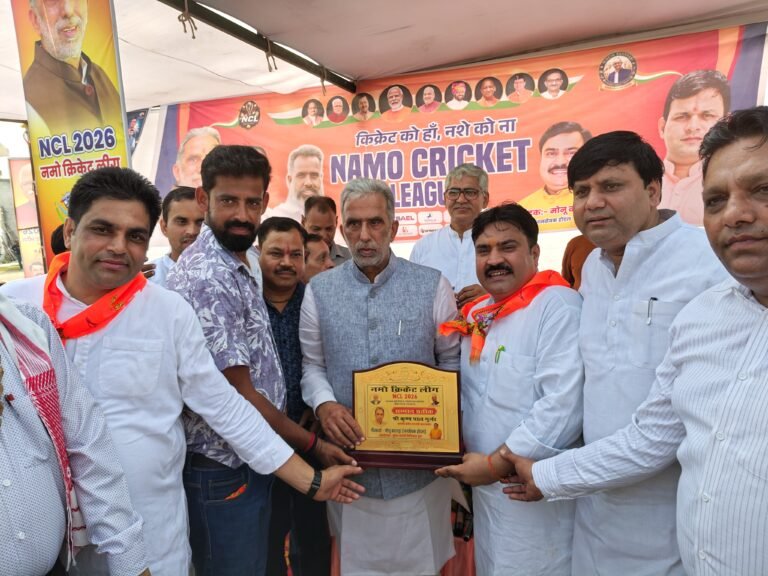 नमो क्रिकेट लीग 2026 पलवल में केंद्रीय राज्य मंत्री कृष्णपाल गुर्जर का मोनू कालड़ा अमित चुटानी द्वारा जोरदार स्वागत किया गया
