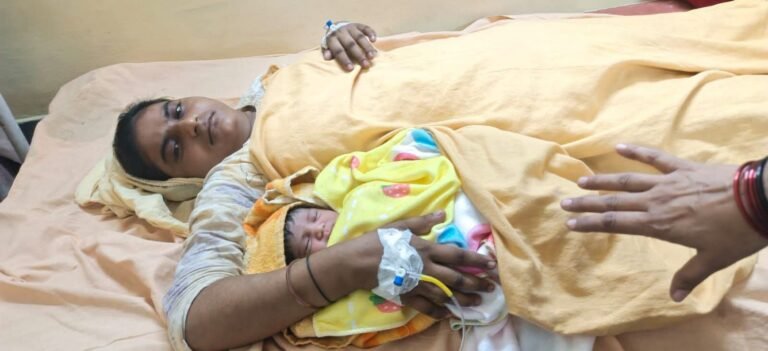 धौरहरा सीएचसी में पहली बार सफल सिजेरियन प्रसव, जच्चा-बच्चा दोनों सुरक्षित