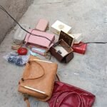 चोटीला में बिती रात दौ मकानो में लाखों रुपए के सोना चांदी की 1 लाख 85 हजार नगद की चोरी।