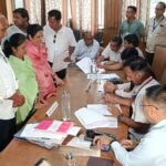 महापौर चुनाव को लेकर निगम कार्यालय में बढ़ी हलचल 8 प्रत्याशियों को 13 नामांकन पत्र वितरित, 6 ने जमा किए 10 नामांकन