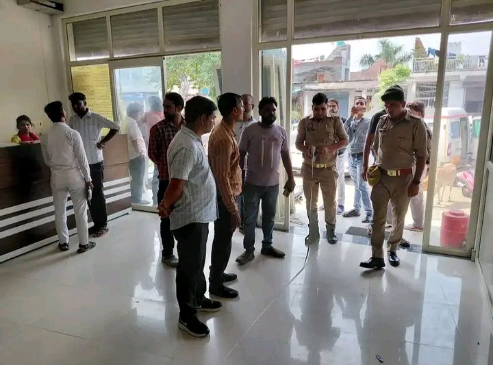 🚨 फर्रुखाबाद में नर्सिंग होम पर बड़ी कार्रवाई, बिना रजिस्ट्रेशन चल रहा अस्पताल सील!