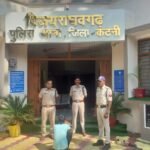 शराब तस्कर बिजय राघव गढ़ पुलिस के गिरफ्त में बड़ी मात्रा में अवैध शराब जब्त