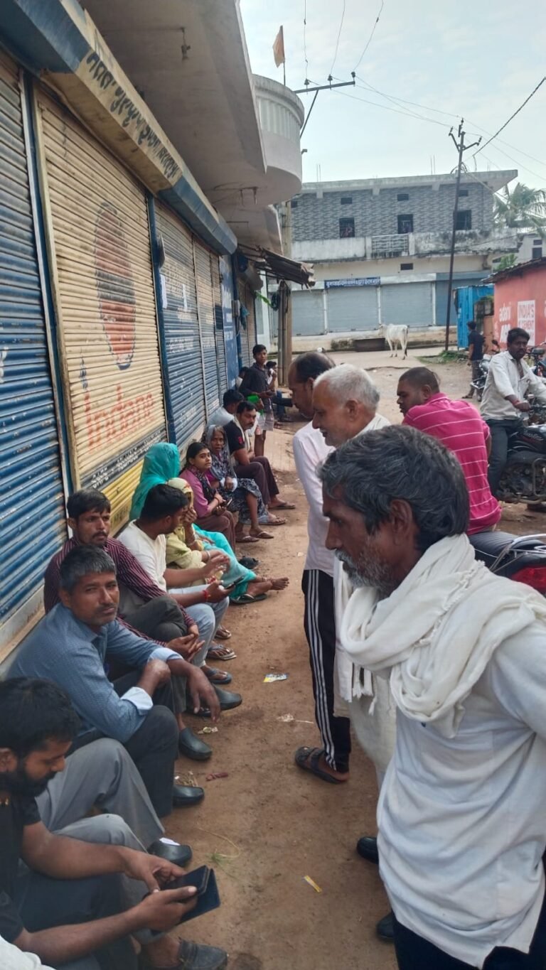 ✍️ *ब्रेकिंग न्यूज: बिरसिंहपुर में गैस किल्लत से हाहाकार, सुबह 6 बजे से लाइनों में भूखे-प्यासे बैठे उपभोक्ता, प्रशासन मौन