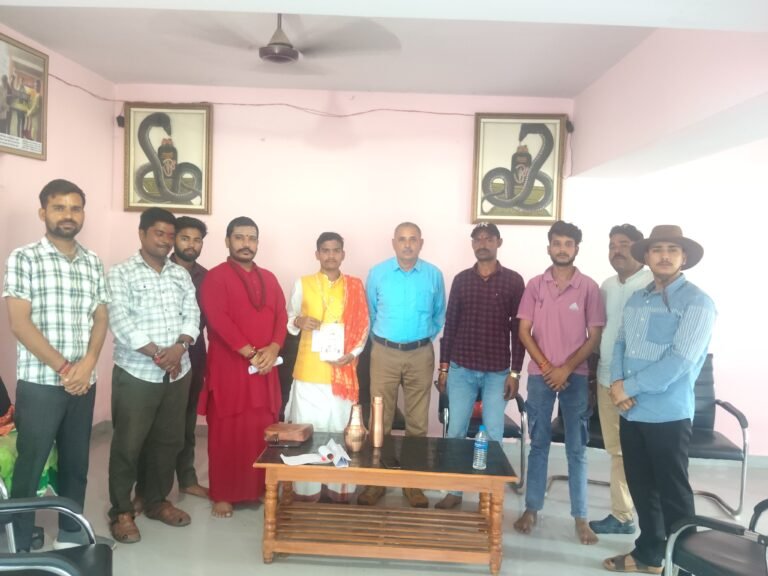 गौ सम्मान आह्वान अभियान को लेकर बिरसिंहपुर में विहिप-बजरंग दल की महत्वपूर्ण बैठक संपन्न 17 दिसंबर को भोपाल में होने वाले तृतीय चरण के आंदोलन की तैयारियों पर हुआ मंथन