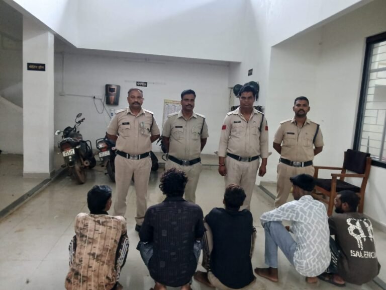 शराब पीने का पैसा नहीं देने पर हुई मार पीट पांच आरोपी हुए गिरफतार पहुंचे जेल