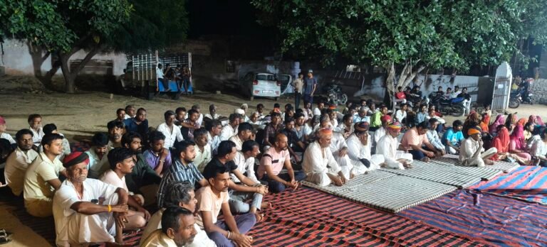 डोडियाना में बाबा रामदेवजी की भव्य भजन संध्या जारी, भजनों पर झूम रहे श्रद्धालु