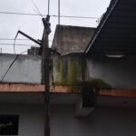 विद्युत विभाग की घोर लापरवाही: 11kV लाइन का खंभा टूटा, आधा गांव अंधेरे में डूबा, टला बड़ा हादसा*
