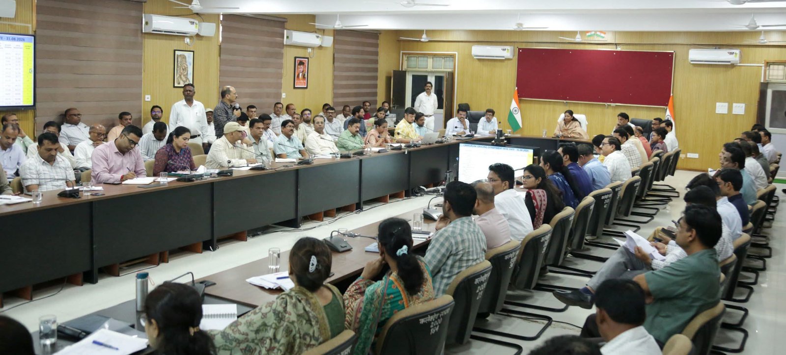 जिला स्तरीय टॉस्क फोर्स समिति एवं बंधक श्रम प्रथा उन्मूलन अधिनियम अंतर्गत जिला स्तरीय सतर्कता समिति की बैठक संपन्न 11 जिला स्तरीय टॉस्क फोर्स समिति एवं बंधक श्रम प्रथा उन्मूलन अधिनियम अंतर्गत जिला स्तरीय सतर्कता समिति की बैठक संपन्न - सागर, मध्य प्रदेश