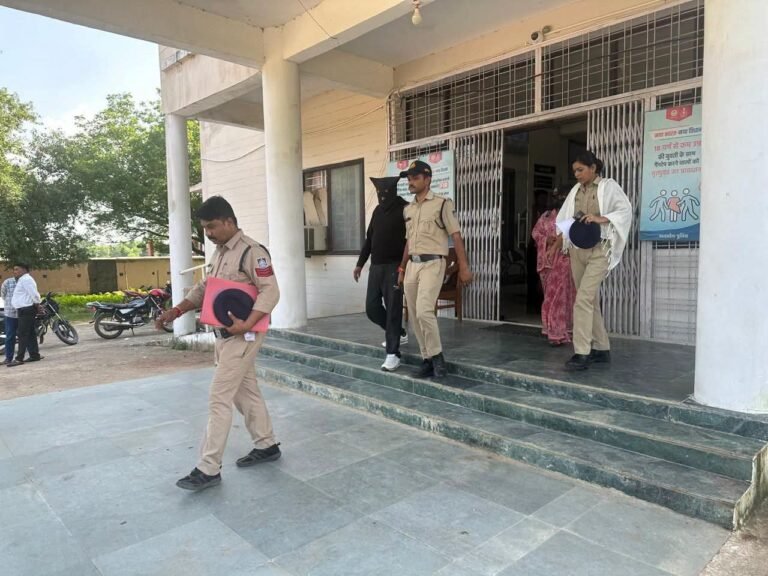 नकली सोने की ईंट को असली बताकर रुपये लूटने वाले अपराधियों पर आखिर क्यों मेहरबान है दिगौड़ा पुलिस?