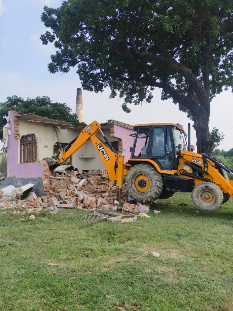 🚨 गाजीपुर ब्रेकिंग न्यूज | वंदे भारत लाइव टीवी न्यूज गंगौली में प्रस्तावित स्टेडियम की जमीन पर प्रशासन की कार्रवाई तेज, चिन्हित मकानों का ध्वस्तीकरण शुर