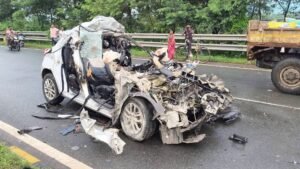 जमशेदपुर में भीषण सड़क हादसा, मंत्री की बेटी समेत चार की मौत 2 FB IMG 1790225012687
