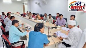 लाजपतपुरा वार्ड के युवाओं ने विधायक शैलेंद्र कुमार जैन को सौंपा मांग-पत्र