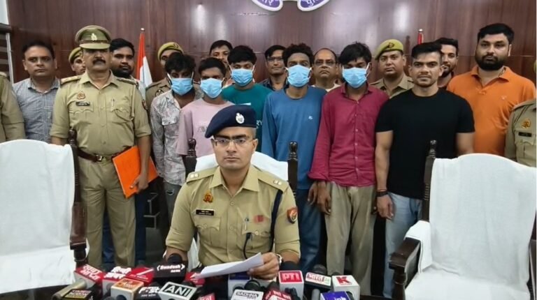 सहारनपुर में डकैती कांड का बड़ा खुलासा, 5 शातिर आरोपी गिरफ्तार — नकदी, मोबाइल, तमंचे-कारतूस, चाकू और फर्जी नंबर प्लेट बरामद