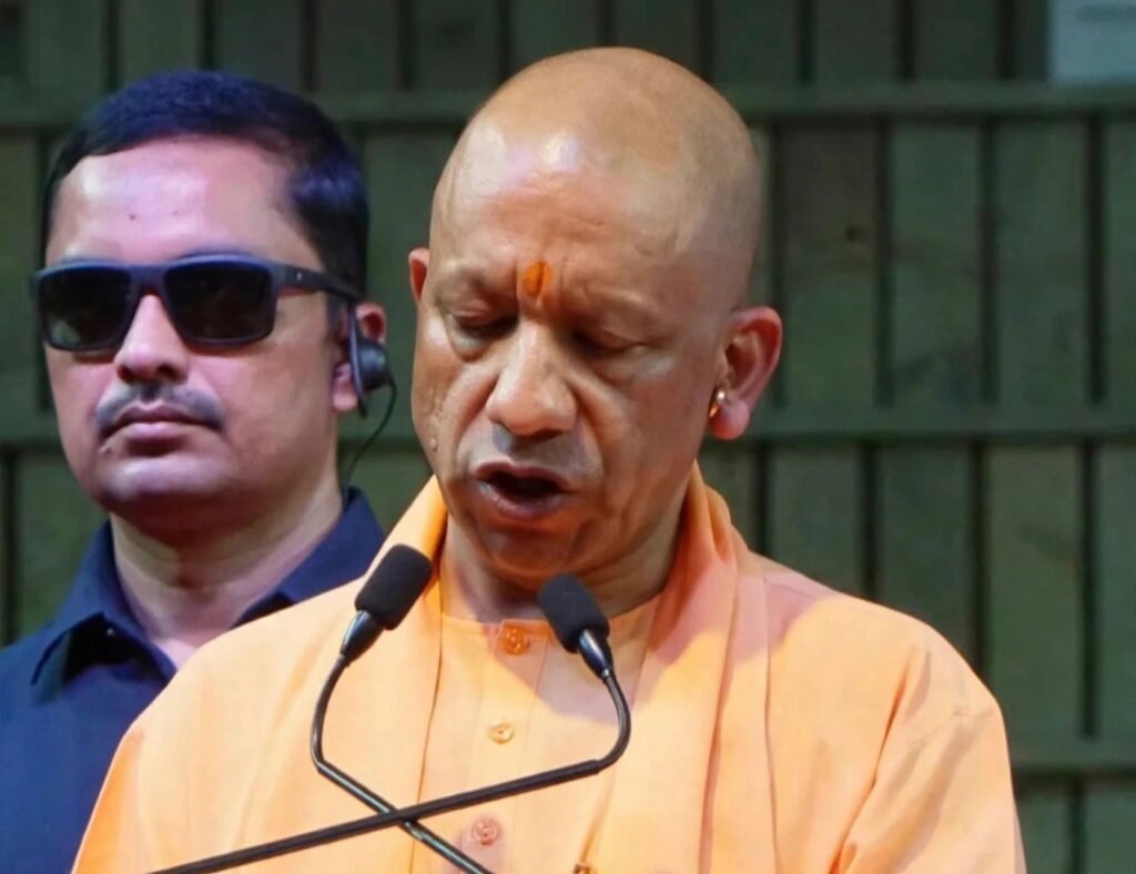 योगी बोले-हामिद अंसारी ने हिंदू परंपरा को आतंकवाद से जोड़ा: उनका बयान सचमुच डरावना है; 'झूठ की गूंज' अराजकता फैला रही 1 योगी बोले-हामिद अंसारी ने हिंदू परंपरा को आतंकवाद से जोड़ा: उनका बयान सचमुच डरावना है; 'झूठ की गूंज' अराजकता फैला रही - GAUTAM BUDDHA NAGAR, उत्तर प्रदेश