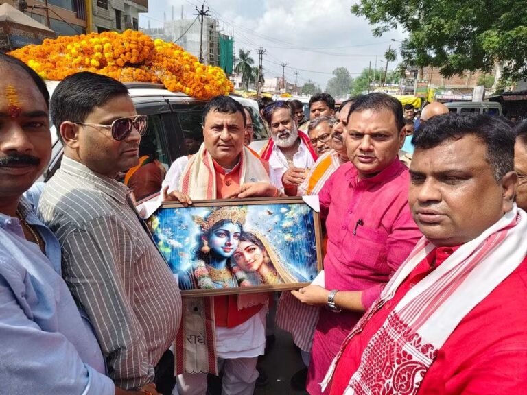 चौराहेसदर चौराहे पर प्रदेश उपाध्यक्ष रमेश सिंह का जोरदार स्वागत, संगठन को मजबूत बनाने का संकल्प।