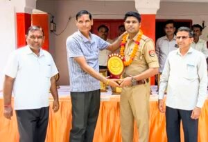 कांठ में श्री रामडोल शोभायात्रा कमेटी ने सहयोगियों को किया सम्मानित 5 IMG 20260910 1211450212