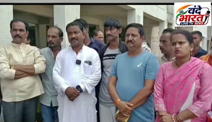 कनेरा देव प्रधानमंत्री आवास कॉलोनी की बदहाली पर कांग्रेस का निरीक्षण, आंदोलन की चेतावनी