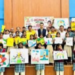 भैंसा-जलंधर में आकाश सिंह राजपूत ने छात्र-छात्राओं की चित्रकला प्रतिभा को सराहा, स्मार्ट क्लास का किया शुभारंभ और निशुल्क साइकिलों से बढ़ाया शिक्षा का उत्साह