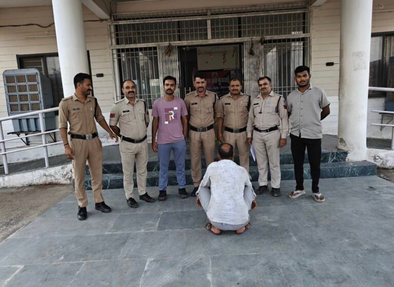 टीकमगढ़ पुलिस की प्रभावी कार्रवाही देहात पुलिस ने 02 स्थाई वारंटियों को अलग-अलग जिलों से किया गिरफ्तार।
