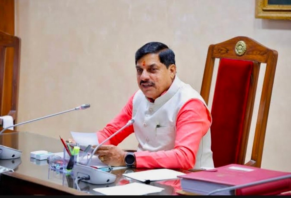 मुख्यमंत्री डॉ यादव को जान से मारने की धमकी और आपत्तिजनक टिप्पणियां- भोपाल क्राइम ब्रांच ने मुंबई से आरोपी को किया गिरफ्तार - टीकमगढ़, मध्य प्रदेश
