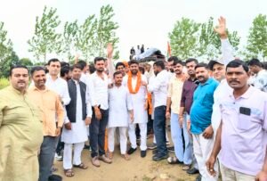 कांठ में जय जवान-जय किसान तिरंगा महायात्रा को सर्व समाज ने बनाया ऐतिहासिक महायात्रा 7 IMG 20260928 1213132552