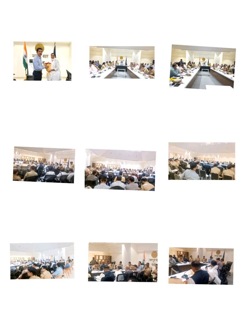 धम्मचक्र प्रवर्तन दिन निमित्त दिक्षाभुमी व ड्रॅगन पॅलेस टेम्पल येथे कायदा व सुव्यवस्था राखण्याकरीता पोलीस भवन नागपुर येथे मा. पोलीस आयुक्त श्री. विश्वास नागरे पाटिल यांच्या अध्यक् - नागपूर, महाराष्ट्र