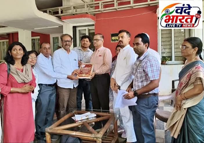 ग्रंथपालों ने उच्च शिक्षा मंत्री को सौंपा ज्ञापन, पदनाम परिवर्तन सहित 4 मांगें