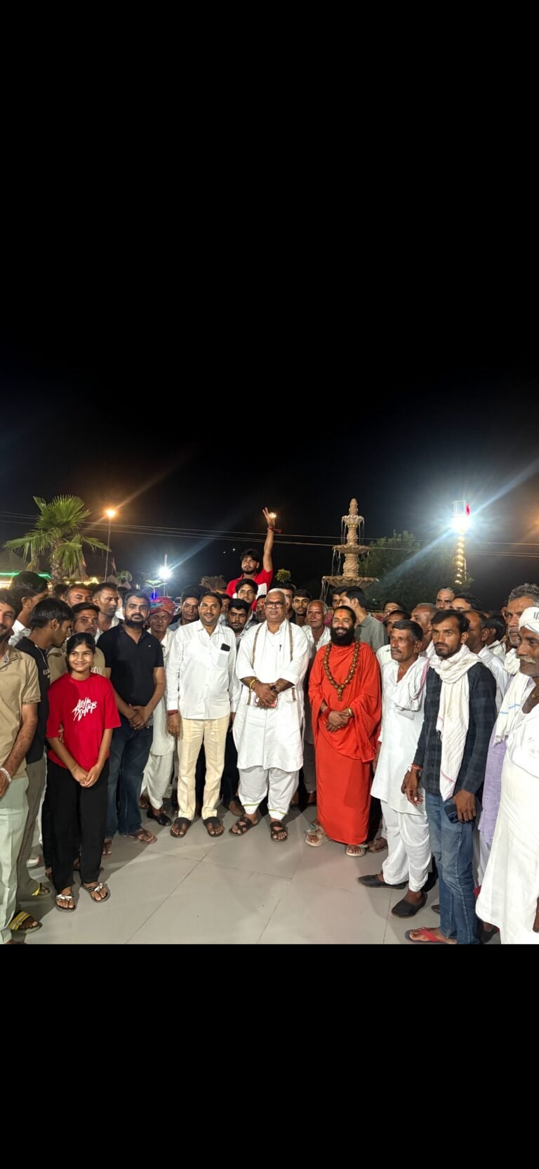 गृह राज्यमंत्री जवाहर सिंह बेढ़म का चिलपली में भव्य स्वागत, होटल कारोबारी रमेश चनेजा ने किया सम्मान*
