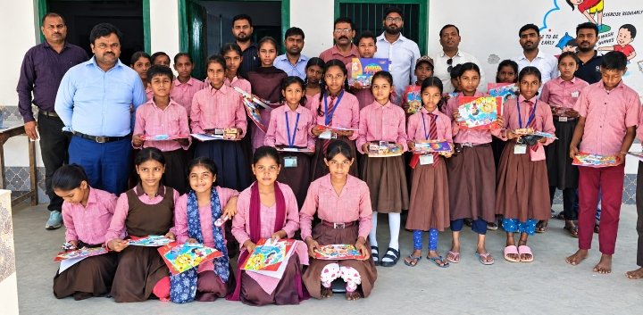 नन्हे मुन्हे बालक बालिकाओंने दिखाई अपनी प्रतिभा