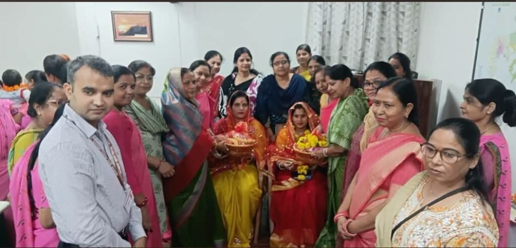 झांसी महानगर स्थित विकास भवन सभागार में 09वें राष्ट्रीय पोषण माह कार्यक्रम का भव्य आयोजन किया गया। 1 झांसी महानगर स्थित विकास भवन सभागार में 09वें राष्ट्रीय पोषण माह कार्यक्रम का भव्य आयोजन किया गया। - JHANSI, उत्तर प्रदेश