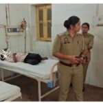 नाबालिग बेटी से दुष्कर्म के आरोप में मुकदमा दर्ज न होने का दावा, थाना परिसर में महिला के विषाक्त पदार्थ खाने की सूचना