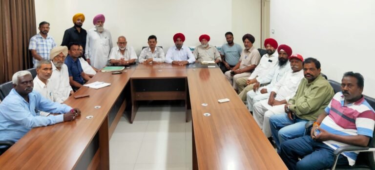 ਮੋਦੀ-ਮਾਨ ਸਰਕਾਰਾਂ ਦੇ ਕਿਰਤੀ ਮਾਰੂ ਹੱਲਿਆਂ ਖ਼ਿਲਾਫ਼ ਜ਼ੋਰਦਾਰ ਘੋਲ ਵਿੱਢੋ: ਰੰਧਾਵਾ