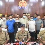 बड़ी खबर | सहारनपुर में कथित नकली सिक्का फैक्ट्री का बड़ा भंडाफोड़, 5 गिरफ्तार — 20 रुपये के 6,400 सिक्के बरामद, मशीनों से लेकर दर्जनों डाई और करीब ₹5 लाख के अधबने सिक्के मिले