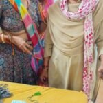 ईमानदारी की मिसाल बनी महिला होमगार्ड, मरीज के परिजन का कीमती सामान और नगदी से भरा पर्स लौटाया