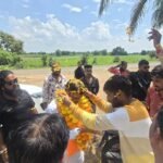 आज महेश्वर प्रवास के दौरान मां पार्वती होटल पर अमन जी पाटीदार, गोपाल जी यादव, पारस जी पाटीदार, राजेन्द्र जी पाटीदार, दुर्गेश जी पाटीदार, कपिल जी पाटीदार एवं गणेश जी पाटीदार द्वारा