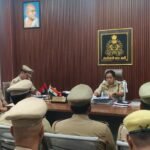 लंबित मुकदमों के त्वरित निस्तारण को लेकर विवेचकों के साथ अर्दली रूम, दिए सख्त निर्देश