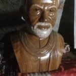 अहेरी तालुका के लकड़ी शिल्पकार कौशव मित्र ने बनाई प्रधानमंत्री नरेंद्र मोदी की हूबहू प्रतिमा