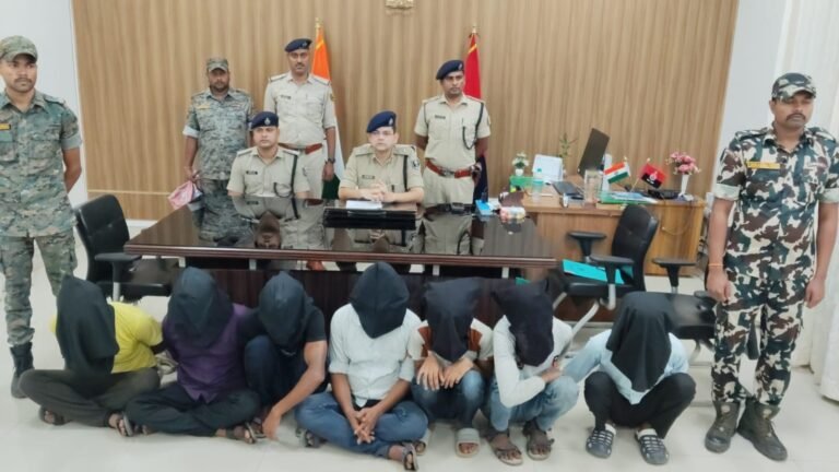 मुंगेर पुलिस की कार्रवाई जमालपुर थाना अंतर्गत अवैध मादक पदार्थ के साथ 7 तस्कर गिरफ्तार