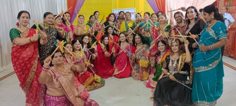 श्री रामलीला मैदान दुर्गा मंदिर में गरबा एवं डांडिया का आयोजन