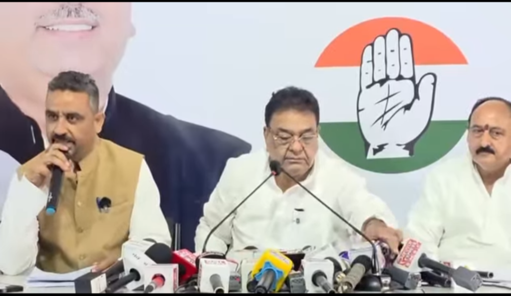 हर घर जल पहुँचाने के नाम पर लूट लिये सतना में 3200 करोड़ । 1 हर घर जल पहुँचाने के नाम पर लूट लिये सतना में 3200 करोड़ । - मैहर, मध्य प्रदेश