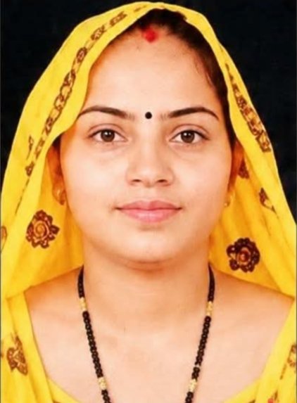 अलवर की नई ग्राम पंचायत मलावली में एक वोट से जीती सरपंच सविता मीणा