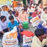 शोहरतगढ़ में बाढ़ प्रभावित 500 परिवारों को राहत किट का वितरण, विधायक विनय वर्मा ने दिलाया हरसंभव मदद का भरोसा