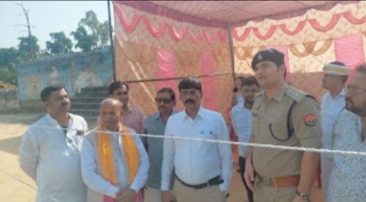 हाथरस सिकंदराराऊ में रावण दहन स्थल का जिलाधिकारी ने किया निरीक्षण, दशहरा मेले की सुरक्षा एवं यातायात व्यवस्था को लेकर दिए आवश्यक निर्देश